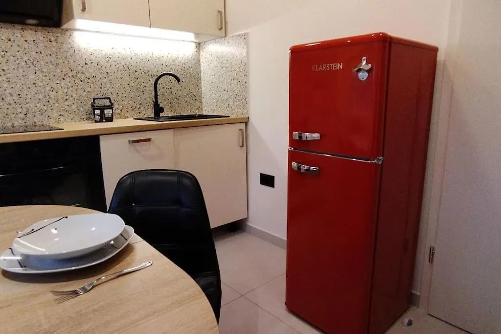 Cute Apartment Marla Art Close To Center Πούλα Κροατία