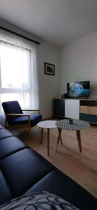 Cute Apartment Marla Art Close To Center Πούλα