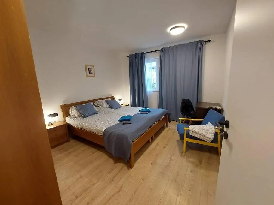Cute Apartment Marla Art Close To Center Pula